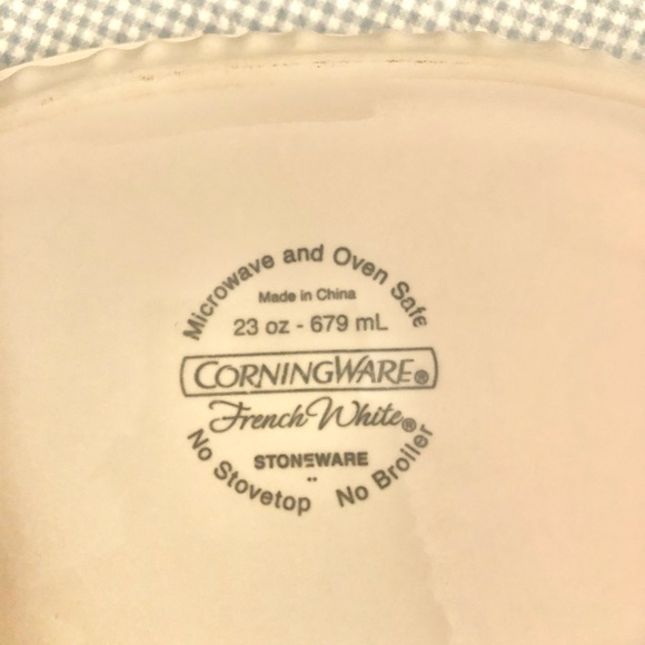 Corningware French White Covered Casserole - Picture 3 of 5